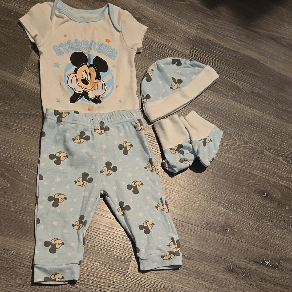 Mickey Mouse 4 Piece Baby Outfit Set